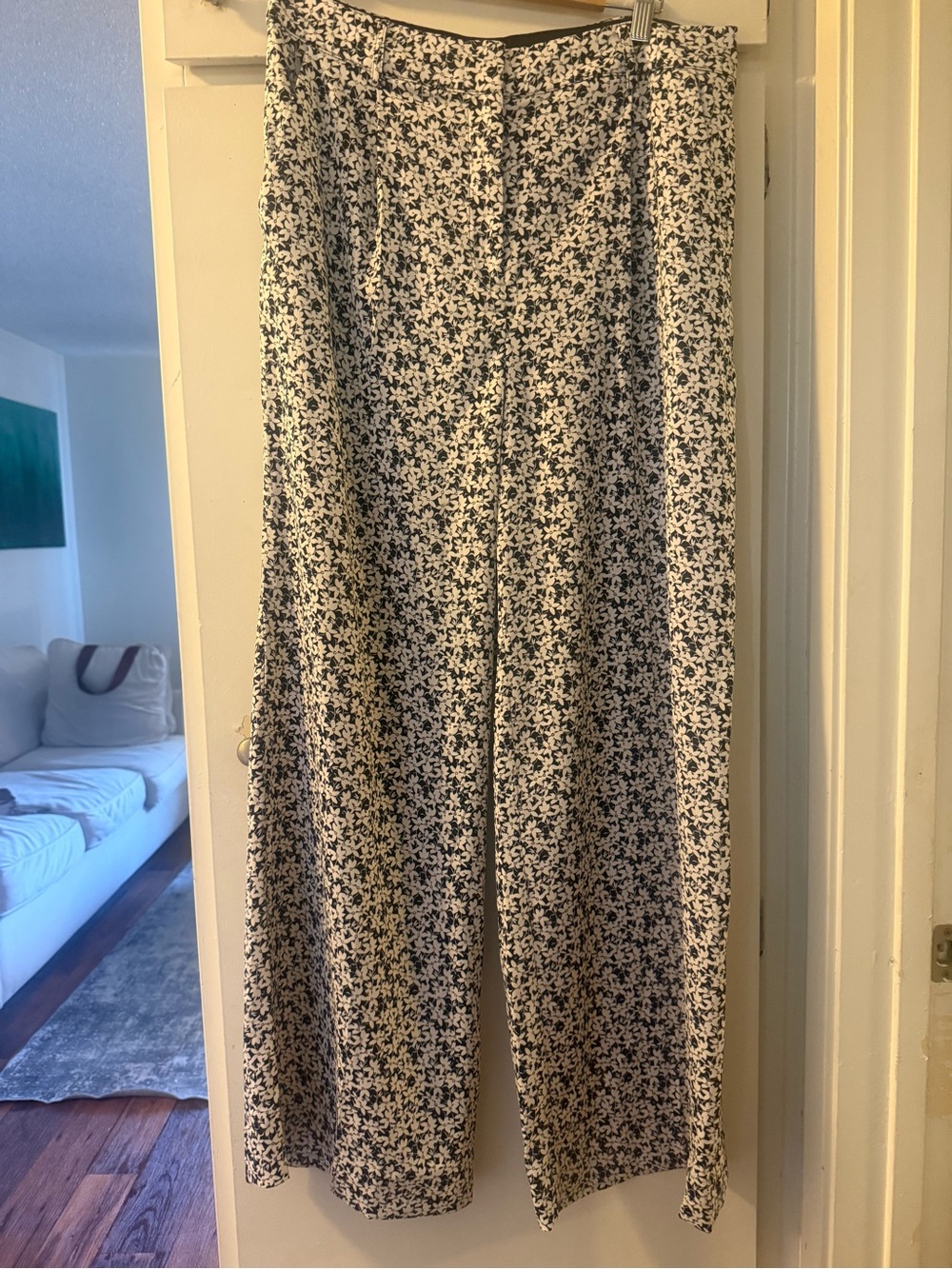 Bar III Black & White Floral Wide-Leg Pants